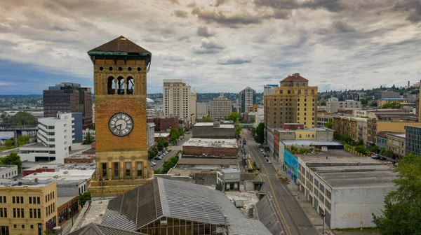 Złowieszcze Niebo Pokrywa Śródmieście Tacoma Washington — Zdjęcie stockowe