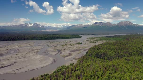 Bergen Van Het Denali Range Wide Shot Panning Aan Overkant — Stockvideo