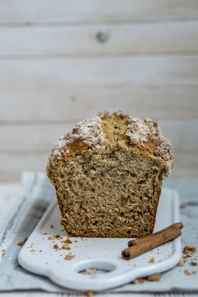 Home Made Organic Banana Bread Cinnamon Crumb Coat White Wooden — Stock Photo, Image