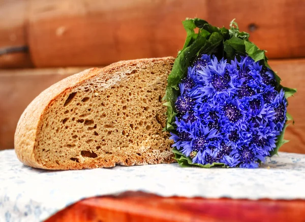 Pão Centeio Fresco Flores Milho Para Melhor Comer Bom Humor — Fotografia de Stock
