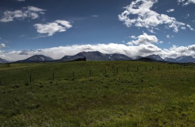 Waterton Lakes içinde, Alberta, Kanada