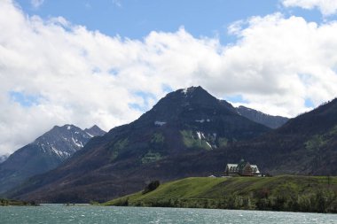 Waterton Lakes içinde, Alberta, Kanada