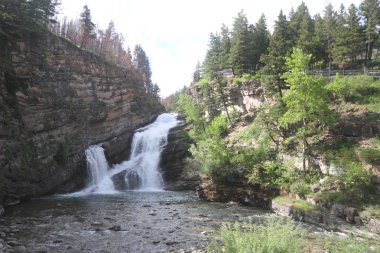 Waterton Lakes içinde, Alberta, Kanada