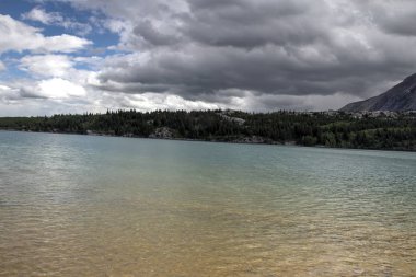 Waterton Lakes içinde, Alberta, Kanada