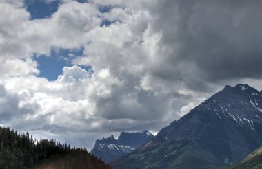 Waterton Lakes içinde, Alberta, Kanada