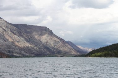 Waterton Lakes içinde, Alberta, Kanada