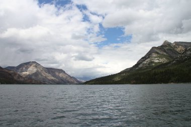 Waterton Lakes içinde, Alberta, Kanada