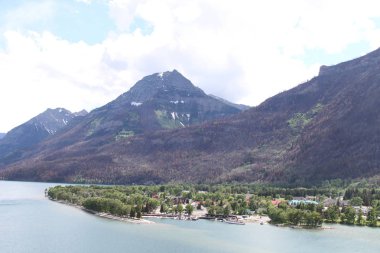 Waterton Lakes içinde, Alberta, Kanada