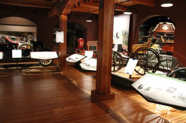 Taşıma Müzesi, Alberta, Kanada 'da arabaları