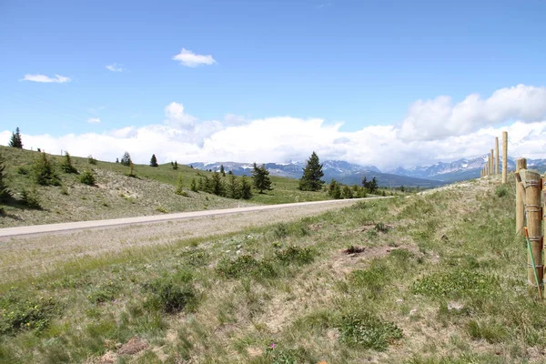 Waterton Lakes içinde, Alberta, Kanada
