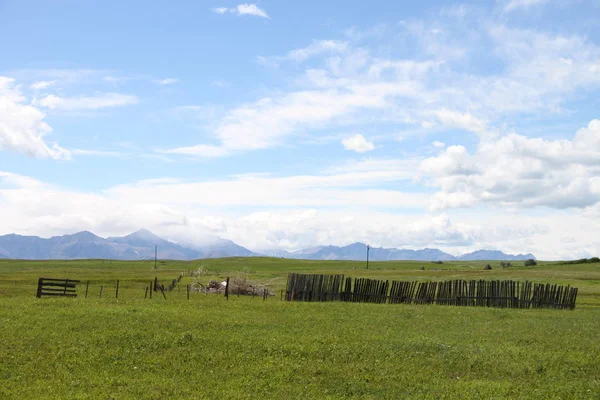 Waterton Lakes içinde, Alberta, Kanada