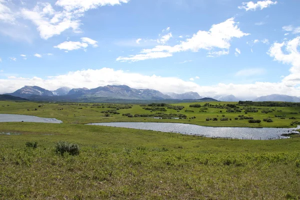Waterton Lakes içinde, Alberta, Kanada