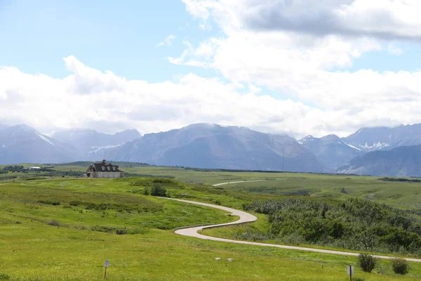 Waterton Lakes içinde, Alberta, Kanada