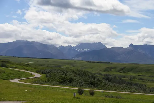 Waterton Lakes içinde, Alberta, Kanada