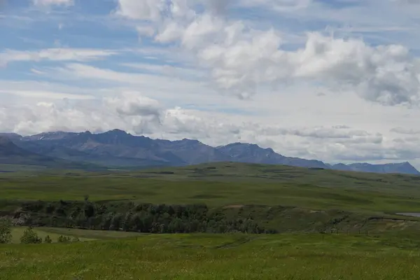 Waterton Lakes içinde, Alberta, Kanada