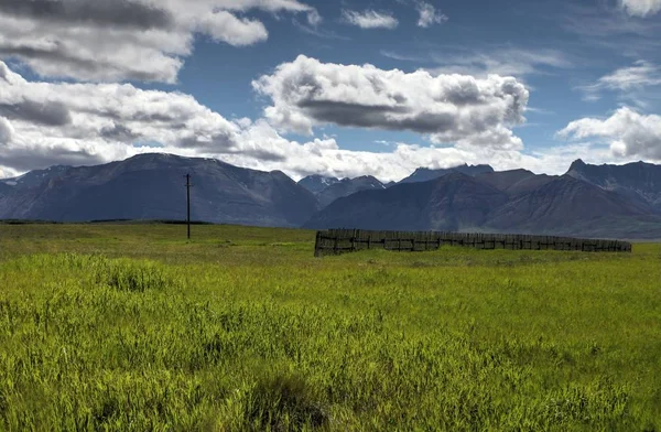 Waterton Lakes içinde, Alberta, Kanada