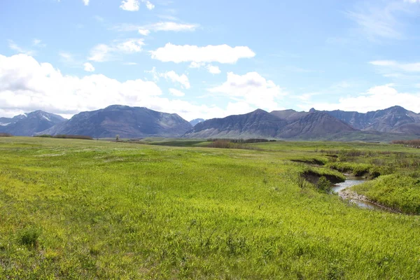 Waterton Lakes içinde, Alberta, Kanada