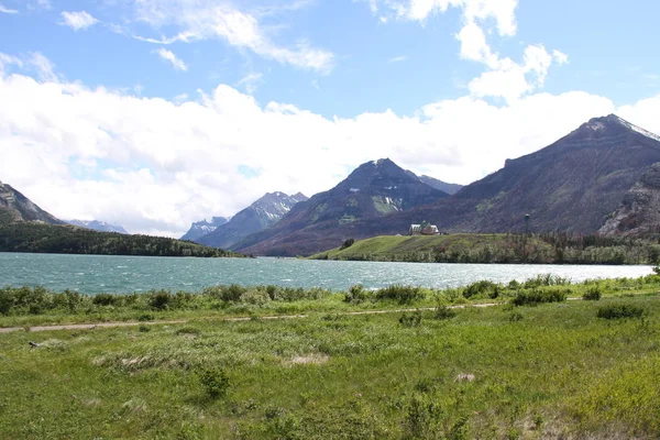 Waterton Lakes içinde, Alberta, Kanada