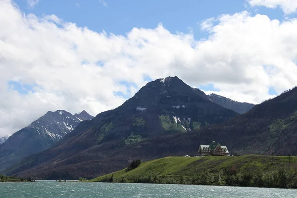 Waterton Lakes içinde, Alberta, Kanada