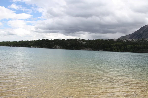 Waterton Lakes Alberta Canadá — Fotografia de Stock