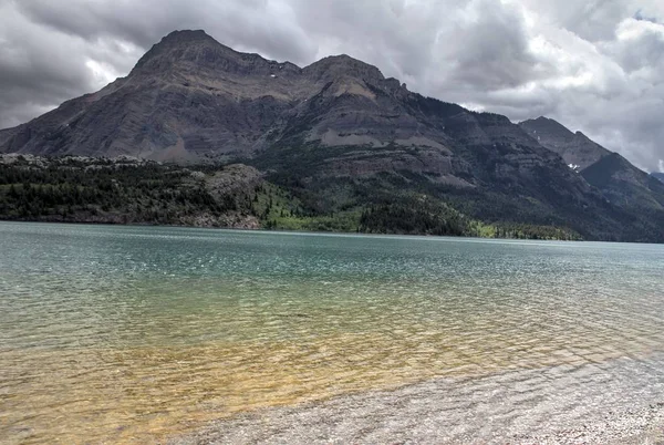 Waterton Lakes içinde, Alberta, Kanada