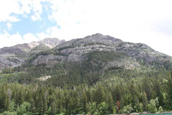 Waterton Lakes içinde, Alberta, Kanada