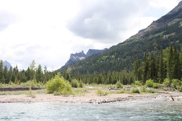 Dentro Waterton Lakes Alberta Canadá — Foto de Stock