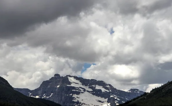 Dentro Waterton Lakes Alberta Canadá — Foto de Stock