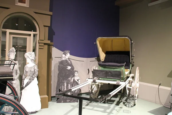 Taşıma Müzesi, Alberta, Kanada 'da arabaları