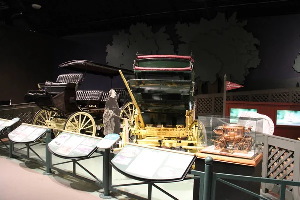 Taşıma Müzesi, Alberta, Kanada 'da arabaları