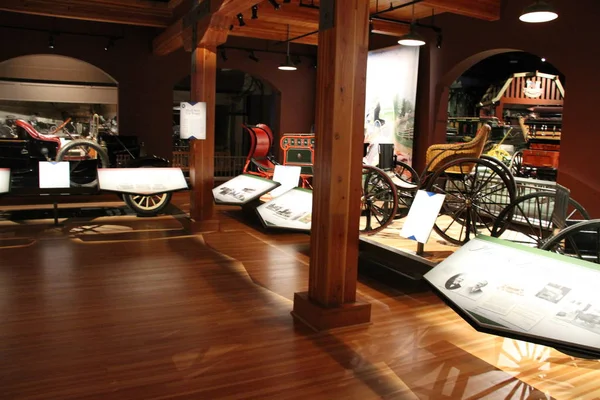 Taşıma Müzesi, Alberta, Kanada 'da arabaları