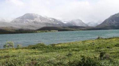 Buzul Milli Parkı, Montana. Waterton Gölleri, Alberta, Flathead Gölü