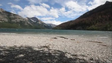 Buzul Milli Parkı, Montana. Waterton Gölleri, Alberta, Flathead Gölü