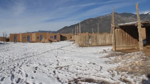 Пуебло Taos Нью Мексико Взимку — стокове відео