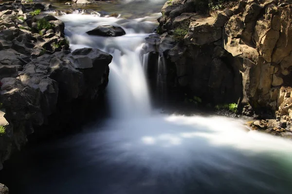 McCloud Falls California — Zdjęcie stockowe