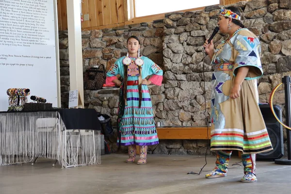 Αμερικανών ιθαγενών χορευτές — Φωτογραφία Αρχείου