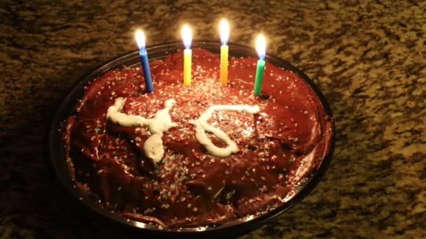 День Рождения Торт Свечами — стоковое видео