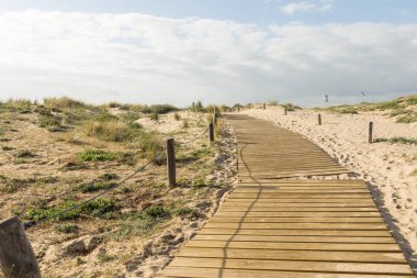 ada saint clement des baleines ahşap beach yolda bir güneşli bahar gününde Fransa