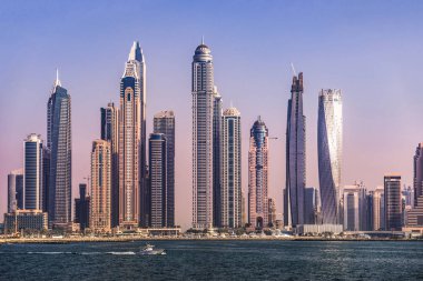Sahil Jbr gün batımında, Dubai, 2018 gökdelenler ile