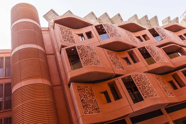 Apartmanlar Masdar City, Abu Dhabi, Jun.2018 içinde