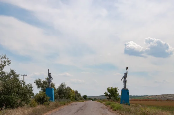 Silhouettes Worker Kolkhoz Woman Style Statues Roadsides Social Realism Monuments — Stock Photo, Image