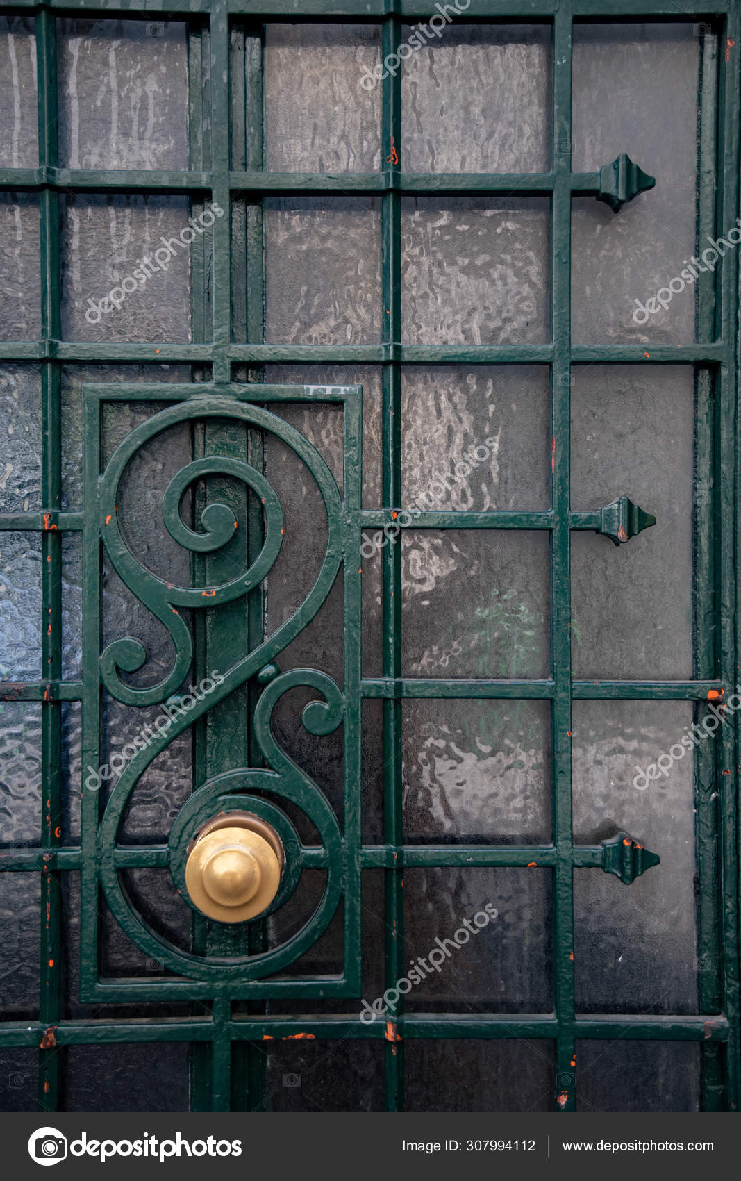 OLD BRASS DOOR KNOB ORNATE DETAIL...