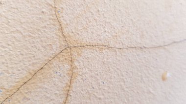 Kopya alanı olan sert desenli beton duvar