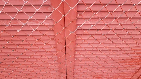 Clôture Métallique Rouge Avec Grille — Photo