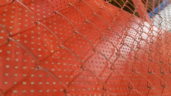 Clôture Métallique Rouge Avec Grille — Photo