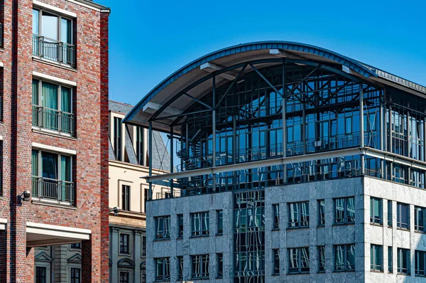 Stadsgezicht Van Hamburg Centrum Met Bedrijfsgebouw Oude Bakstenen Muur Met — Stockfoto