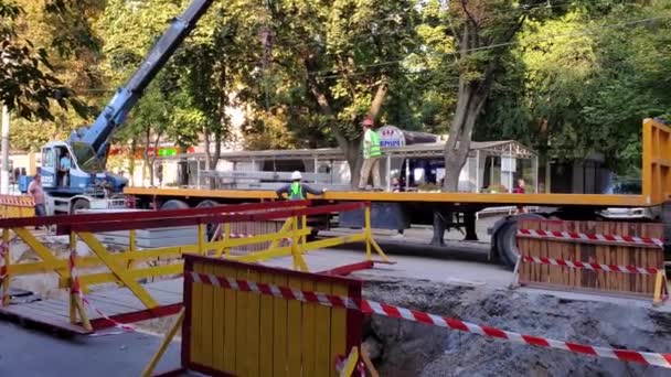 Odessa Ucraina 2020 Kanatnaya Street Costruzione Con Nastri Righe Recinzioni — Video Stock