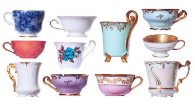 vintage granny's seti, antika çay, altın jant ile kahve fincanları, beyaz arka plan üzerinde izole