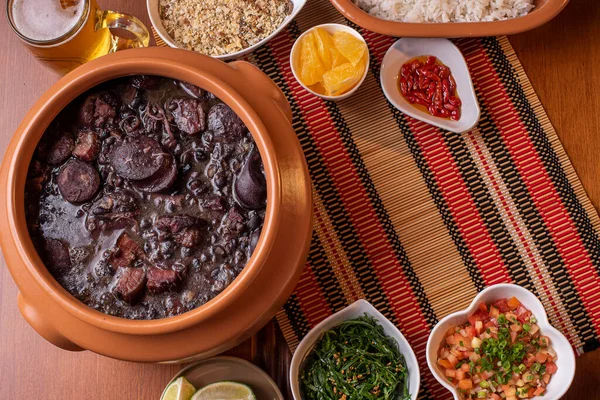 Mâncarea Tipică Braziliană Numită Feijoada Fabricat Din Fasole Neagră Carne — Fotografie, imagine de stoc