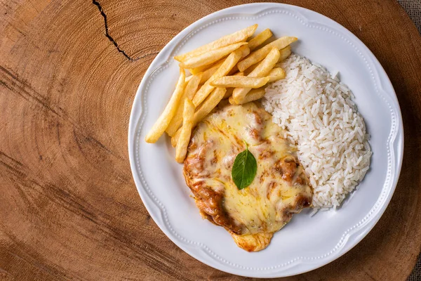 Parmegiana Bifteği, Parmegiana Filesi olarak da bilinir..